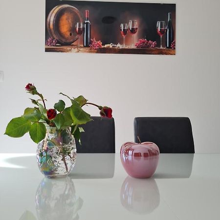Apartman Tessa Vela Luka Esterno foto