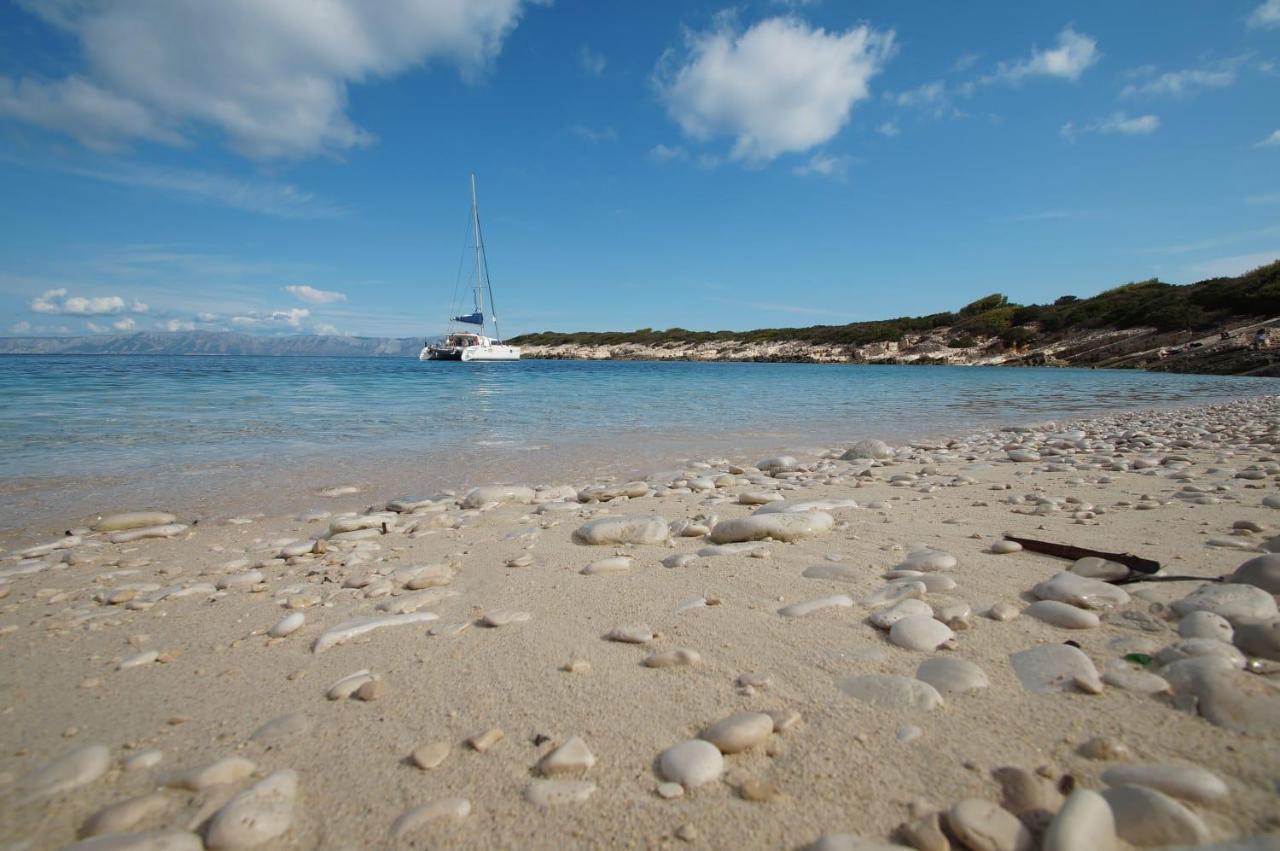 Apartman Tessa Vela Luka Esterno foto