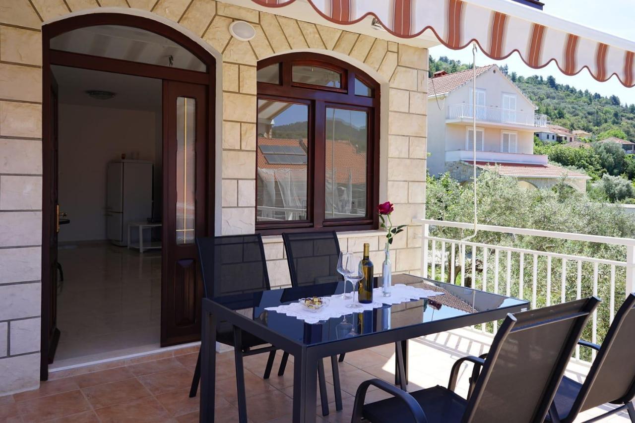 Apartman Tessa Vela Luka Esterno foto