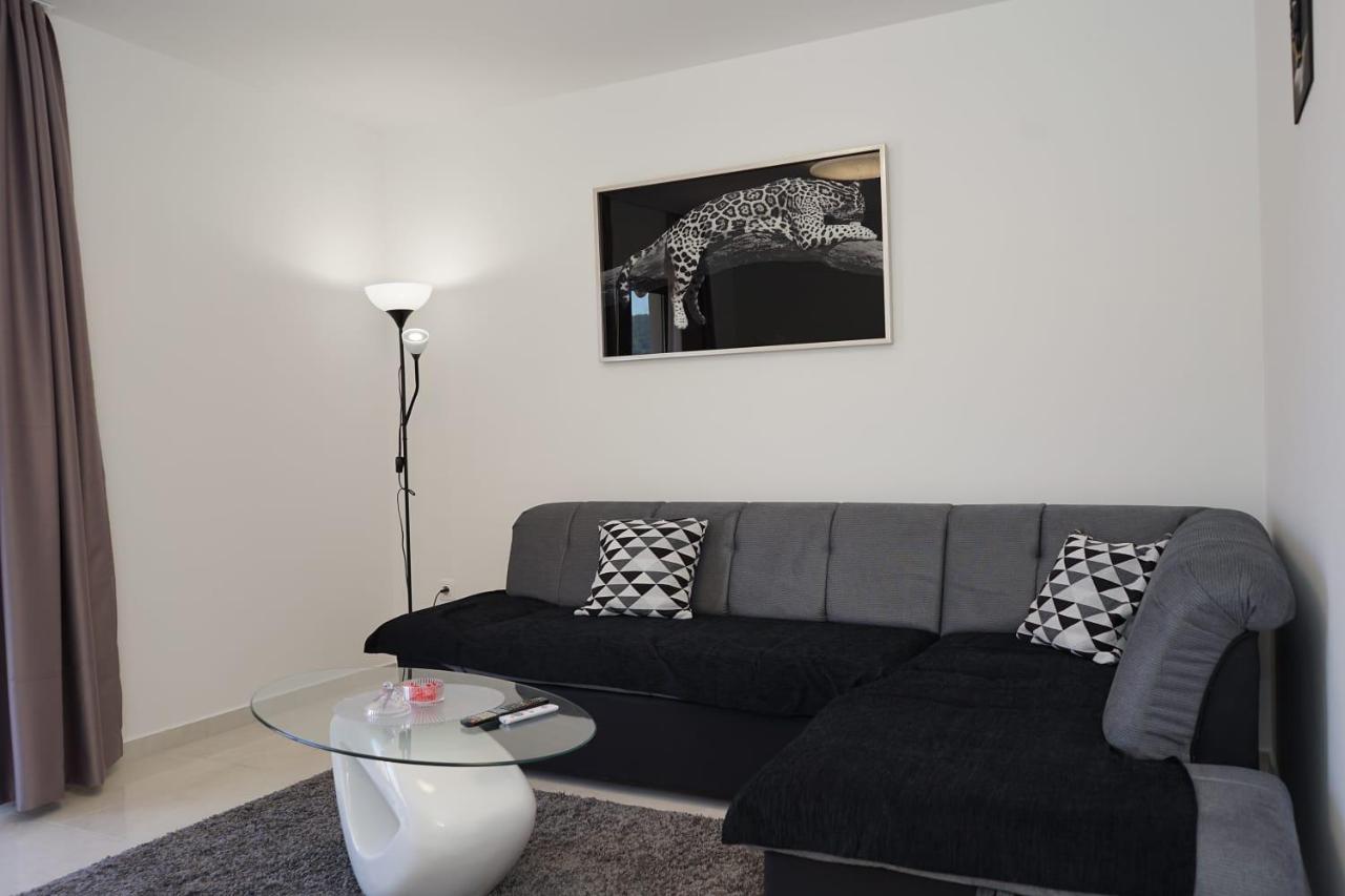 Apartman Tessa Vela Luka Esterno foto