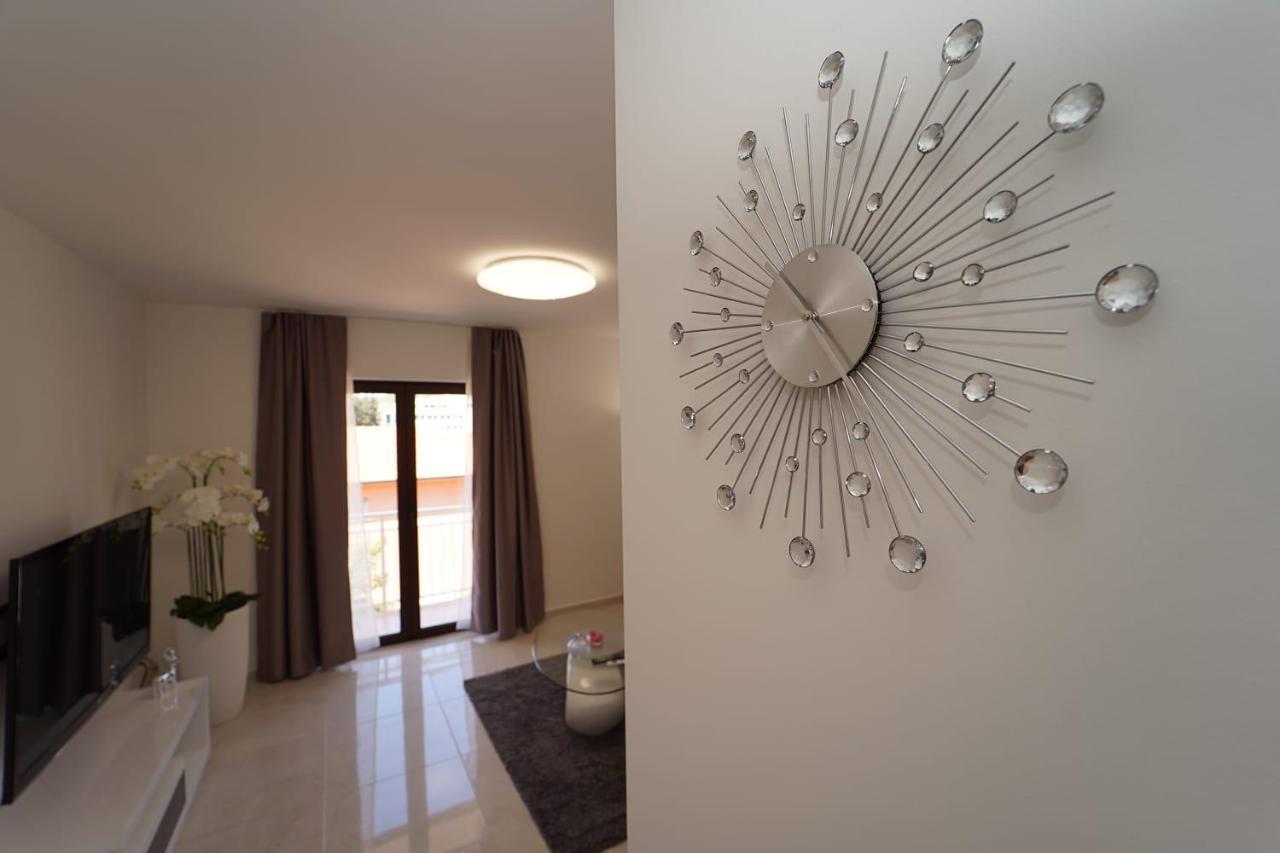 Apartman Tessa Vela Luka Esterno foto
