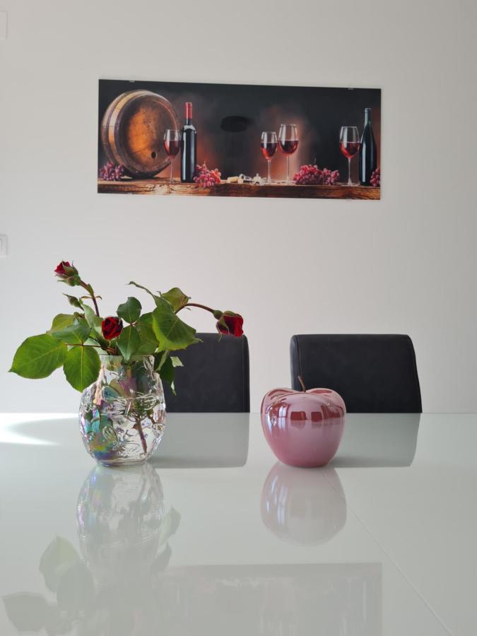 Apartman Tessa Vela Luka Esterno foto