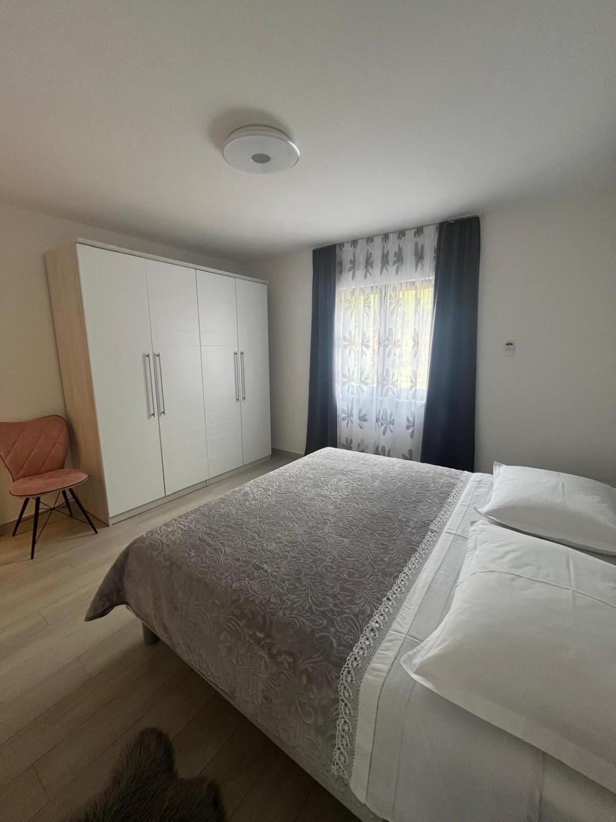 Apartman Tessa Vela Luka Esterno foto