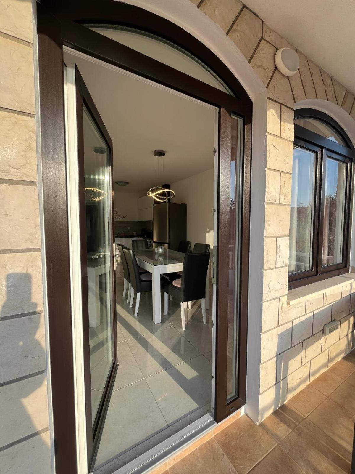 Apartman Tessa Vela Luka Esterno foto
