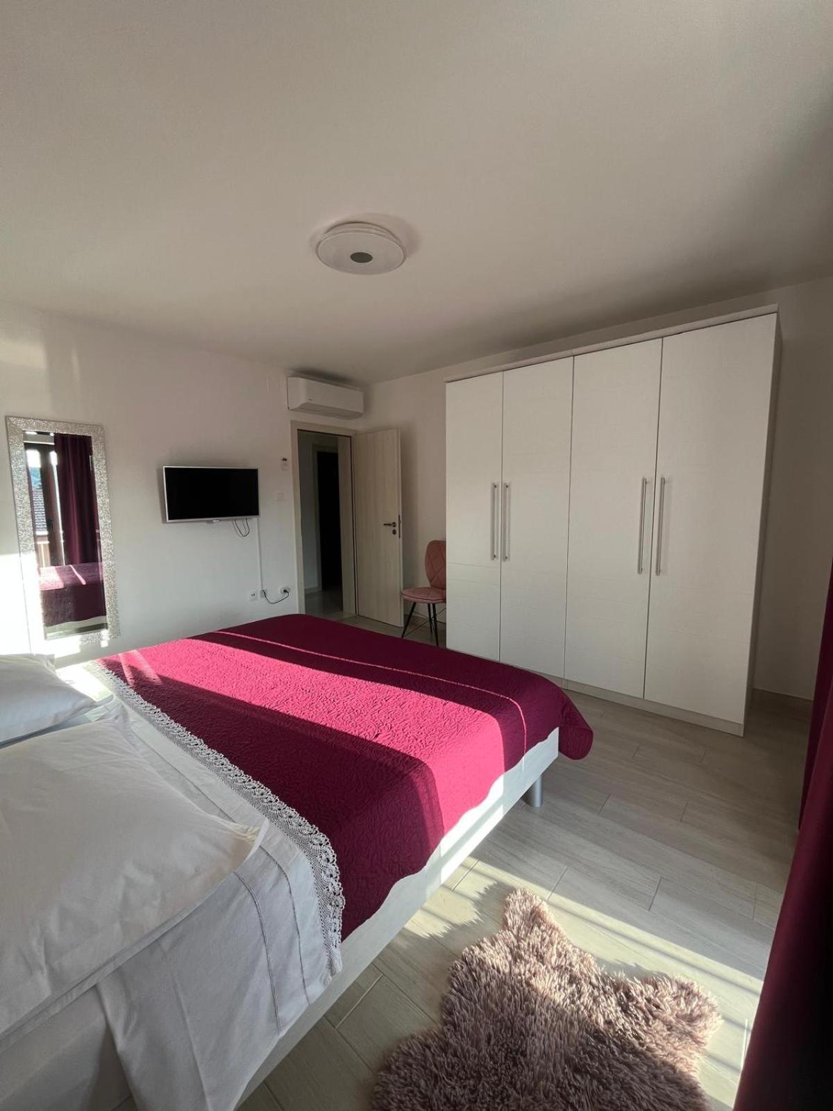 Apartman Tessa Vela Luka Esterno foto